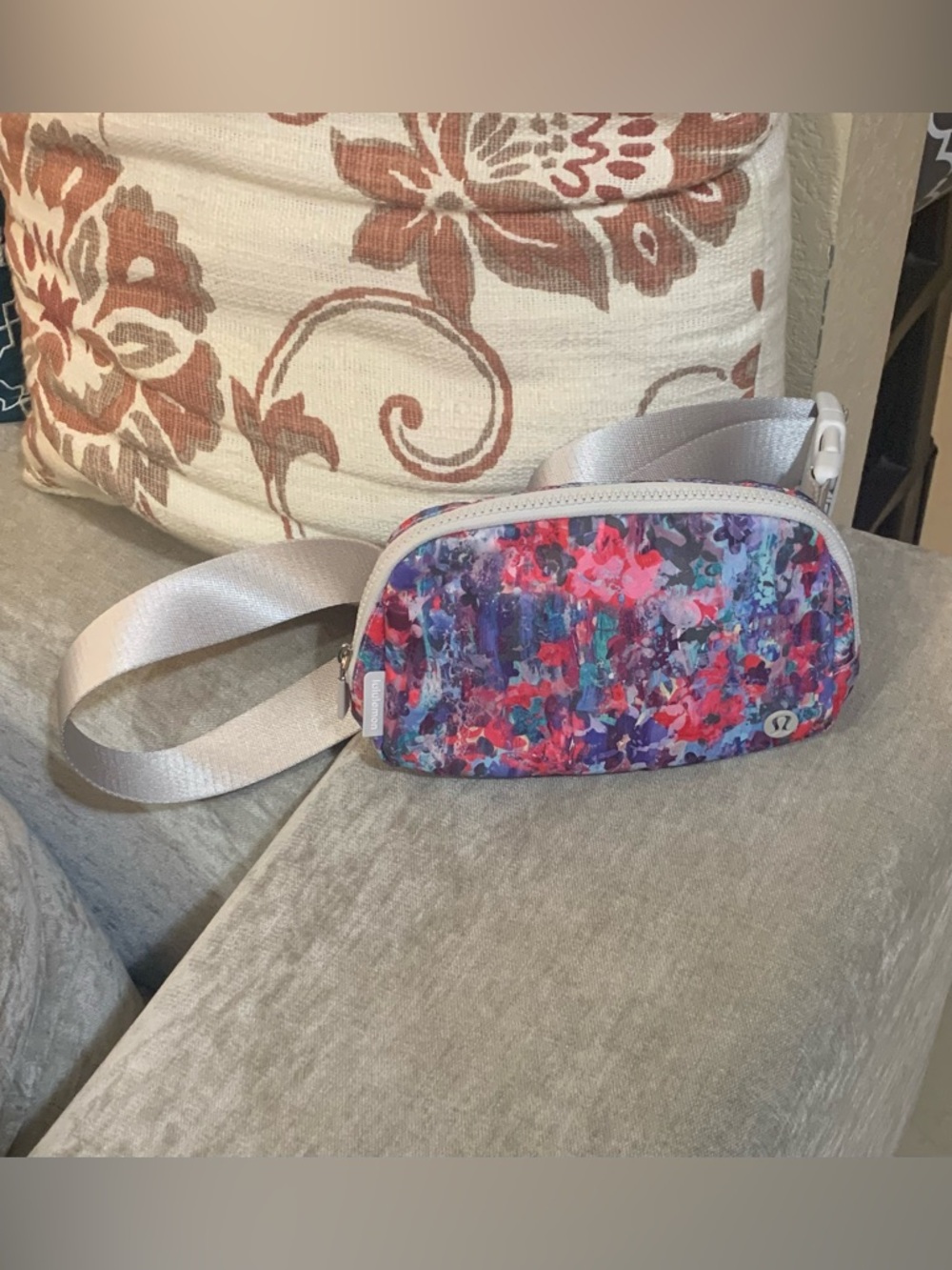 Lululemon Belt Bag - Picture 4 of 5